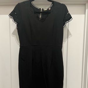 TAHARI Black Lace Trim Dress Size 6